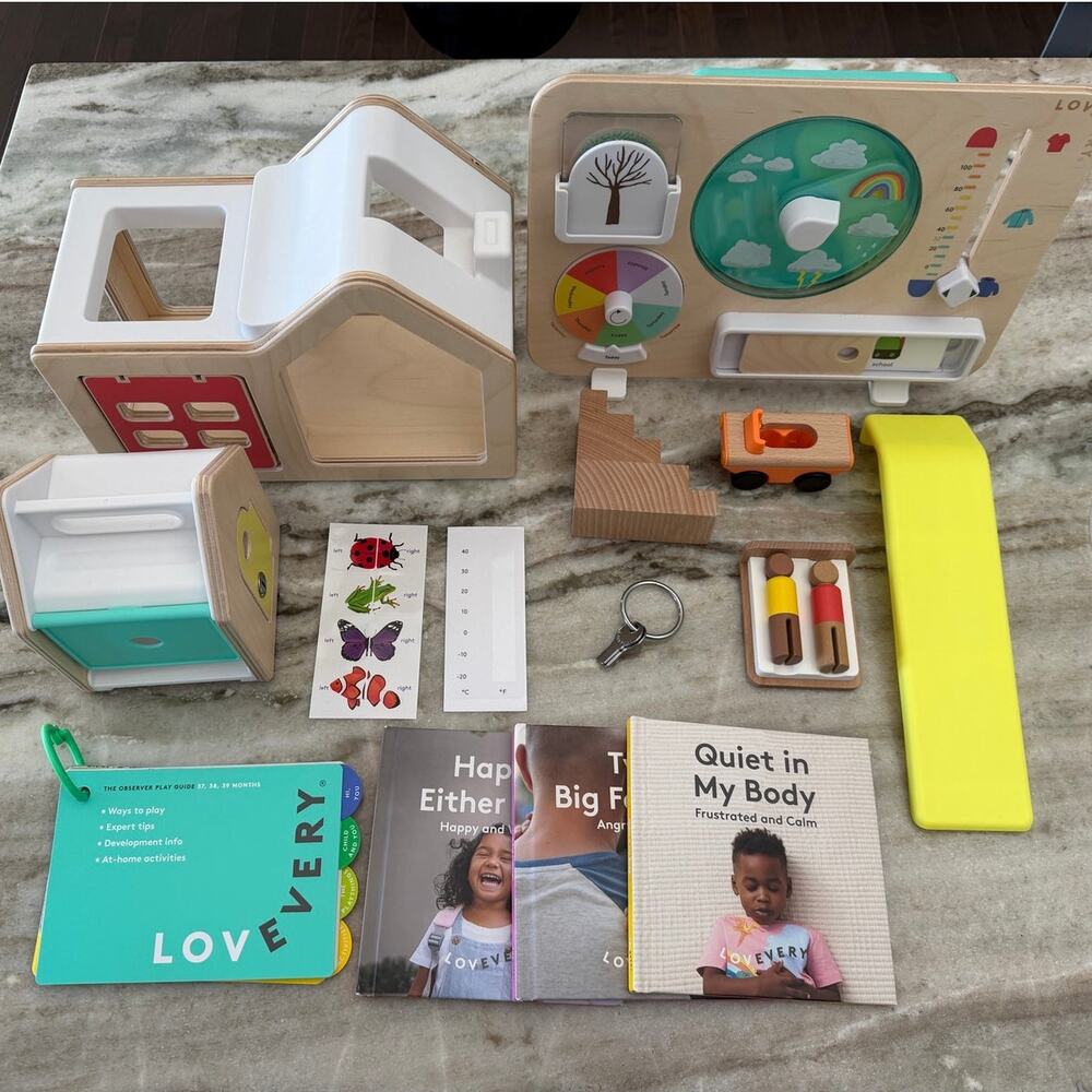Lovevery "The Observer" Play Kit, Months 37, 38, 39+